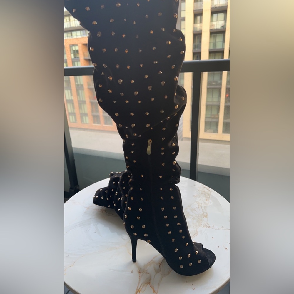 Heel boots. BRANDNEW🤍 size 8